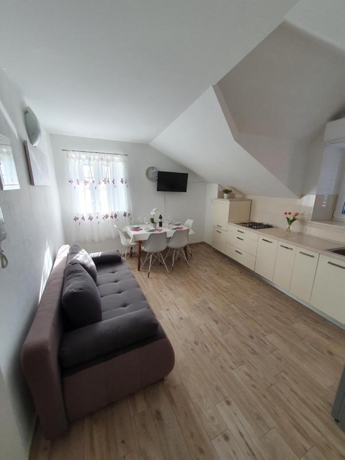 Apartaments Ukic Prvic Sepurine Exterior foto